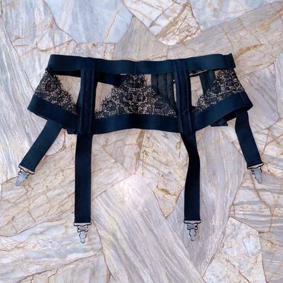 Victoria's Secret Garter Waist Belt Black Belt XS/Small Lace Floral